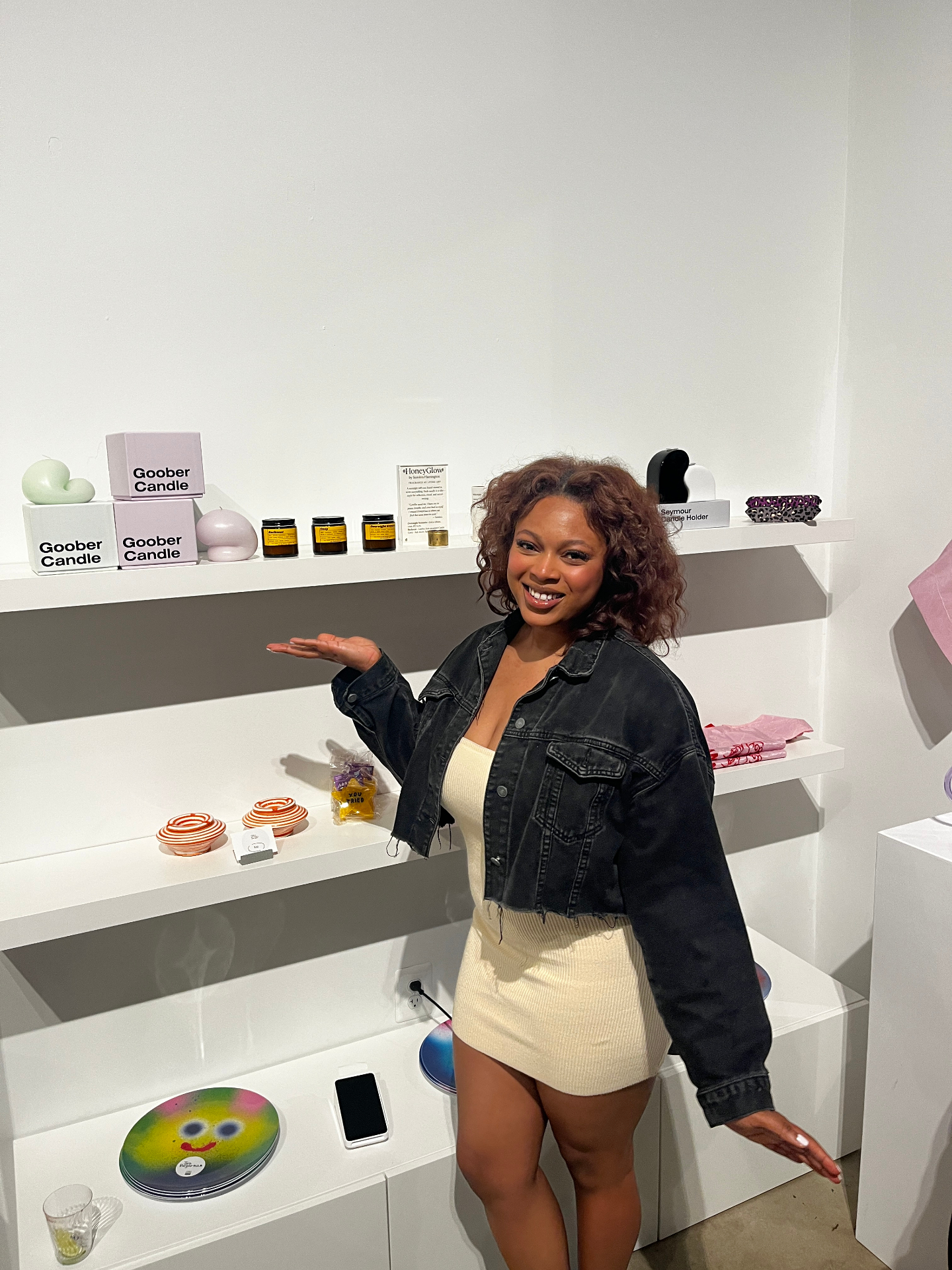 Samira with HoneyGlow products